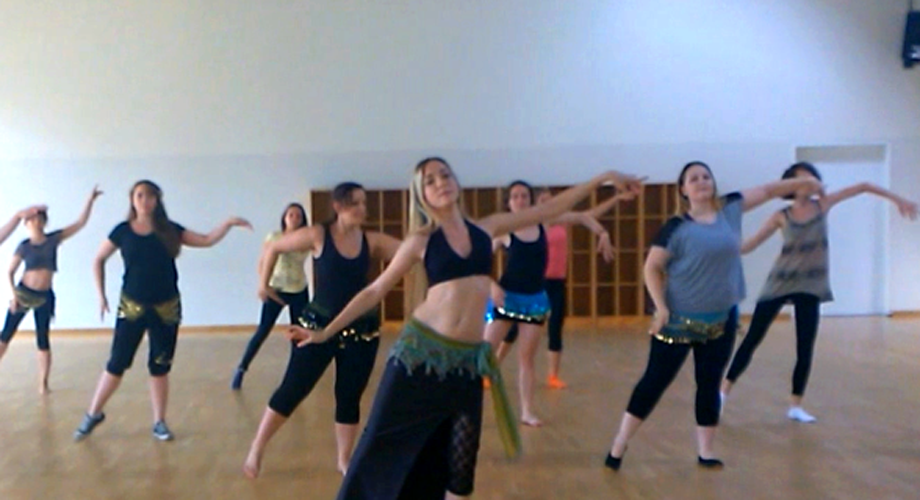 Irene Ruata Dance Studio - Bauchtanz fuer Anfaengerinnen