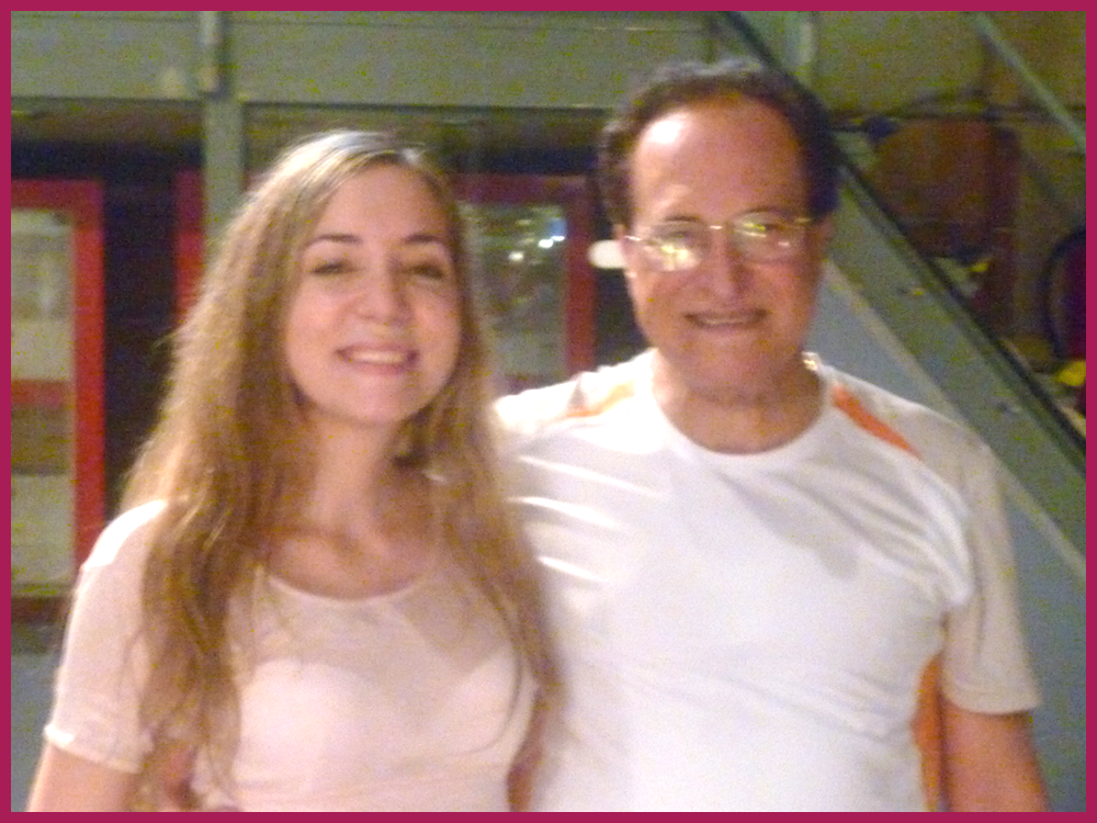 Irene Ruata beim Bauchtanz-Kurs mit Dr. Mo Geddawi